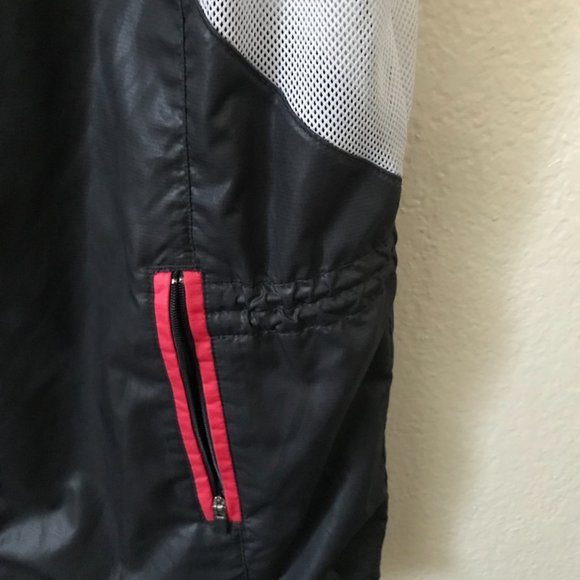 Gray Danskin Vest, Size M, 8/10 - Picture 4 of 4